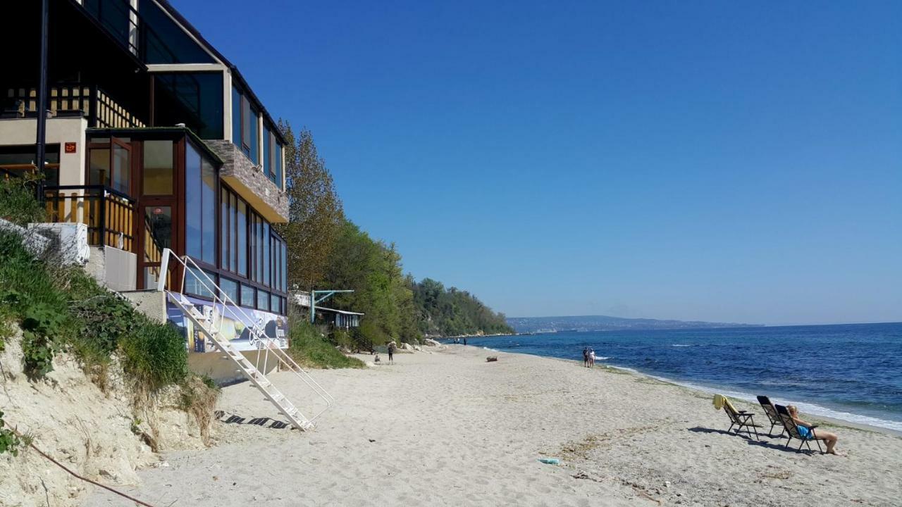 Happy Beach Varna Buitenkant foto